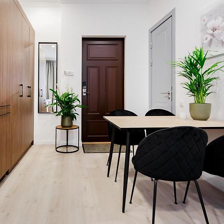 Rigaapartment Elizabetes 22 Self-Service Aparthotel Екстериор снимка